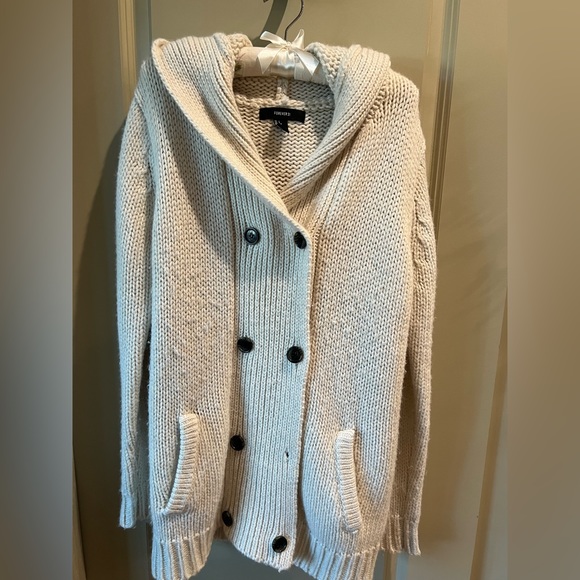 Forever 21 Sweaters - Forever 21 chunky button up